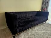 Juoda sofa - nuotraukos Nr. 5
