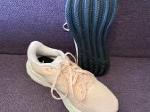 Adidas kedai - nuotraukos Nr. 4