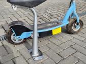 Elektrinis paspirtukas E-scooter Rage (Razor E300) - nuotraukos Nr. 5