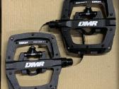 Dmt Versa dual side pedals