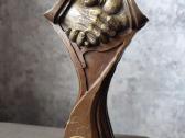 Žalvarinė skulptūra