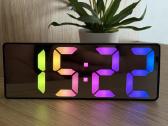LED stalo laikrodis