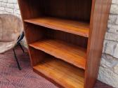 Vintažinė mid century tikmedžio knygų lentyna - nuotraukos Nr. 22