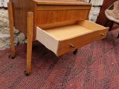 Vintažinis mid century tikmedžio staliukas/siūlinė - nuotraukos Nr. 10