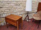 Vintažinis mid century tikmedžio staliukas/siūlinė - nuotraukos Nr. 28
