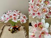 24 vienetų Orchidėjų puokštė dirbtinių gėlių