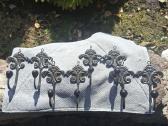 Pakabos metalines su keramika drabuziams
