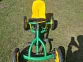 Berg Jonh Deere minamas keturatis