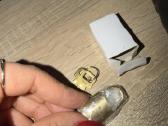 Juoda rankinė su auksinėmis detalėmis - nuotraukos Nr. 17