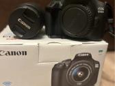 Canon EOS 1300d fotoaparatas.