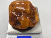 Gintaro grynuolis svoris 174g. Kaina 650 Eur - nuotraukos Nr. 2