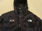 Kaws x The North Face Retro 1986 striukė - nuotraukos Nr. 2