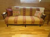 "Režans" raudonmedžio sofa ir 2 foteliai