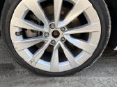 Ratlankiai tesla model 3 - nuotraukos Nr. 3
