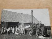 1938 m.nuotrauka ūkininkai prie garo kuliamosios
