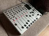 Parduodamas Behringer Dx1000 Mixeris