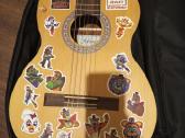 Parduodu klasikinė gitara su dėklu - nuotraukos Nr. 2