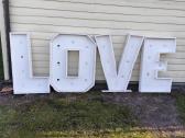 Love raidės