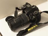 Nikon D80 su objektyvu Sigma 18-125 (Dc 3,5 - 5,6)