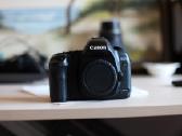 Parduodu fotoaparatą Canon EOS 5D Mark II