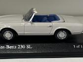 Kolekciniai modeliukai-mercedes Benz 230sl - nuotraukos Nr. 2