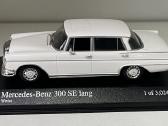 Kolekciniai modeliukai-mercedes Bemz 300se - nuotraukos Nr. 2