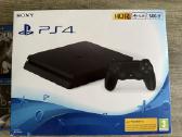 Ps4 konsole + 2 pulteliai