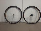 Bontrager Race Xxx Lite plento ratų komplektas.