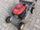 Žoliapjovė su Honda motoru