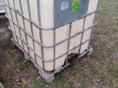 Parduodu 1000l konteinerį.