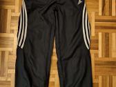 Adidas juodos kelnes berniukui