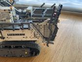 Lego 42100 pilnas, veikiantis, be baterijų