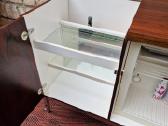 Vintažinis mid century gėrimų šaldytuvas su baru - nuotraukos Nr. 12