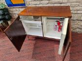 Vintažinis mid century gėrimų šaldytuvas su baru - nuotraukos Nr. 36