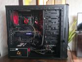 Žaidimų kompiuteris(1080 Ti 11gb, i7-6700k, 3tb)