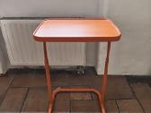 Ikea Björksen reguliuojami staliukai, oranžini