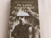 Po girią vaikščiojo poetas