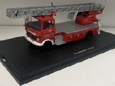 Kolekciniai modeliukai-mercedes Benz Lp813