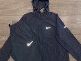 Pilkas nike bėgimo sportinis kostiumėlis