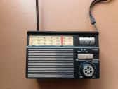 Universalus nešiojamas Radio su saulės panele - nuotraukos Nr. 2