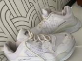 Balenciaga pavasariniai madingi