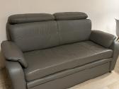 Odinė sofa su miegamąja dalimi