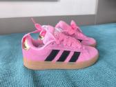 Adidas kedai - nuotraukos Nr. 2