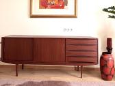 Mid Century stiliaus komoda