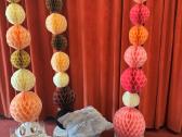Dekoras, 3 suvertos "honeycomb" kolonos