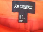 Ryškiai oranžinės H&m kelnės S/m – stilingas akcen