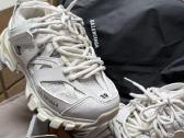 Balti Balenciaga sportbačiai (Track modelis)