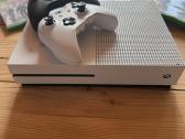 Xbox One S White 1tb (2 pulteliai+10 žaidimų) - nuotraukos Nr. 2