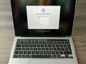 Parduodamas MacBook pro M2