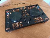 Dj konsole Behringer cmd studio 4a